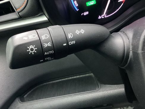 Used 2021 Toyota Sienna XSE w/ XSE Plus Package image 27