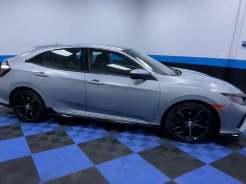 Used 2020 Honda Civic Sport image 9