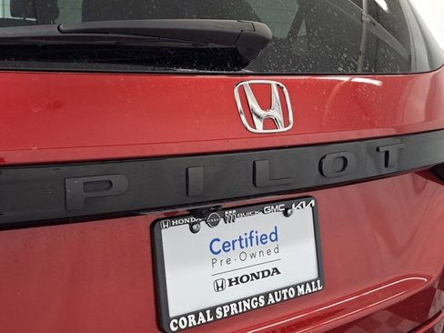 Certified 2025 Honda Pilot EX-L image 8