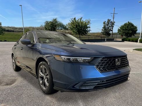 New 2026 Honda Accord EX-L image 9