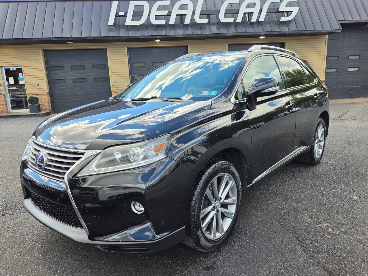 Used 2015 Lexus RX 450h AWD image 1