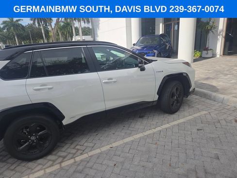 Used 2021 Toyota RAV4 XSE w/ XSE Grade Weather Package AWD/4WD image 27