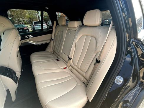 Used 2019 BMW X5 xDrive40i w/ Premium Package 2 image 28