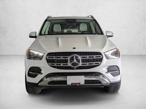 Certified 2025 Mercedes-Benz GLE 350 4MATIC w/ Winter Package image 4