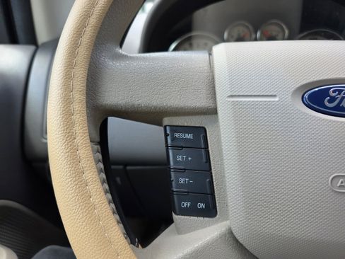 Used 2009 Ford Edge SEL AWD/4WD image 15