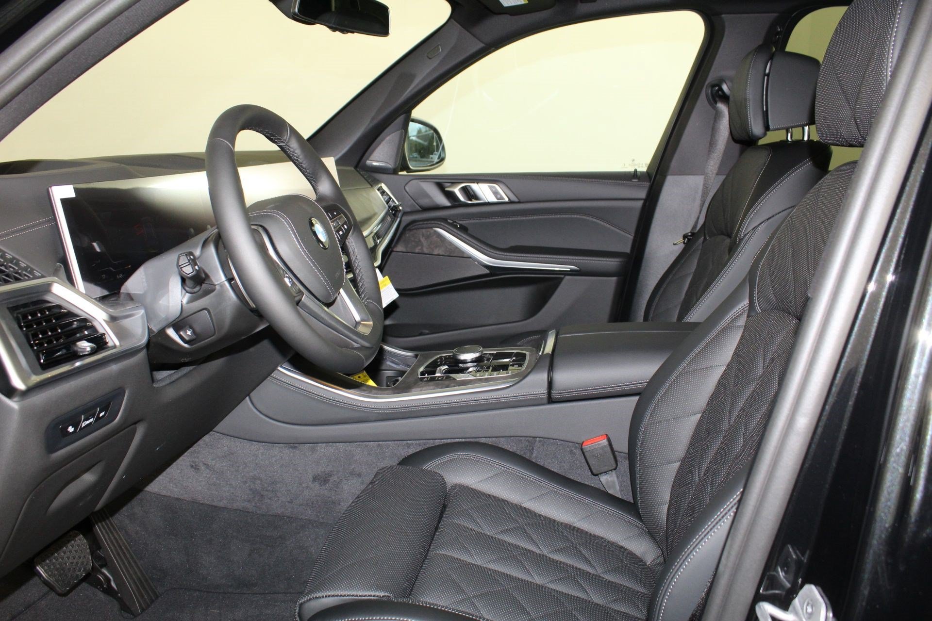 Used 2026 BMW X5 sDrive40i w/ Climate Comfort Package RWD image 25