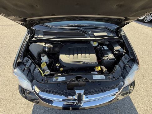 Used 2019 Dodge Grand Caravan SXT image 26