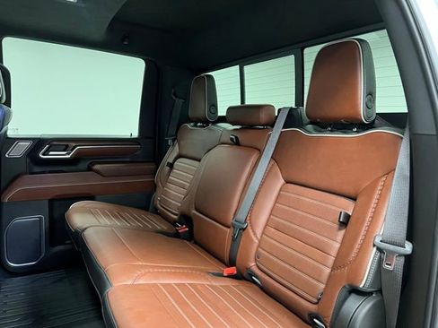Used 2024 GMC Sierra 3500 Denali Ultimate image 47