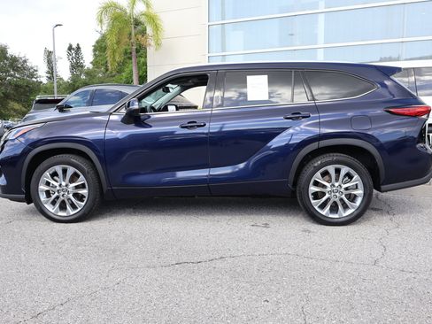Used 2020 Toyota Highlander Limited FWD image 6
