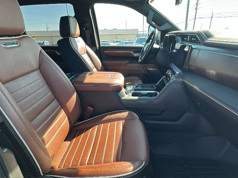 Certified 2025 GMC Sierra 2500 Denali Ultimate image 15