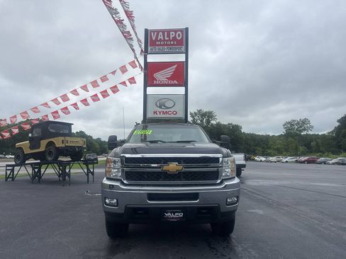 Used 2012 Chevrolet Silverado 2500 LT w/ Interior Plus Package AWD/4WD image 3
