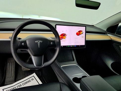 Used 2023 Tesla Model Y Long Range AWD/4WD image 12