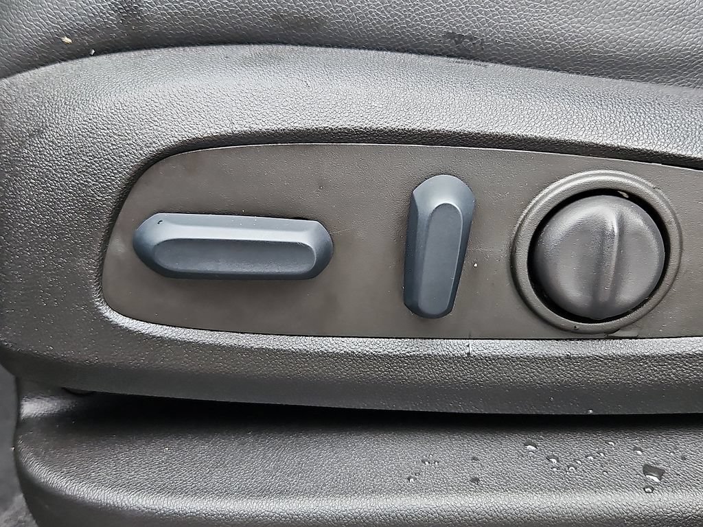 Used 2023 Chevrolet Equinox RS AWD/4WD image 28