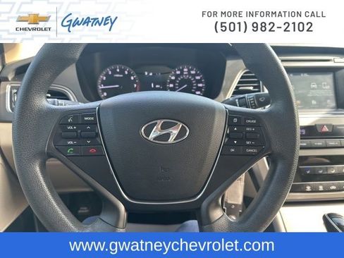 Used 2017 Hyundai Sonata Sport image 16