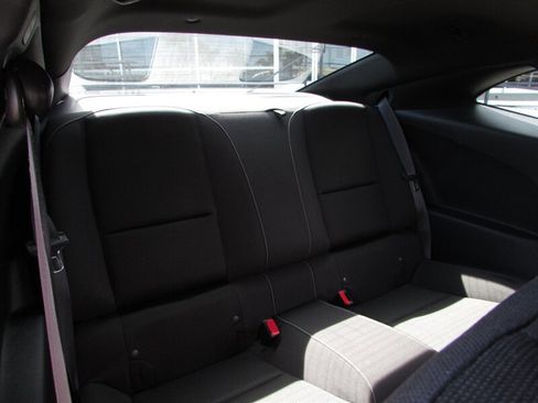 Used 2015 Chevrolet Camaro SS RWD image 25