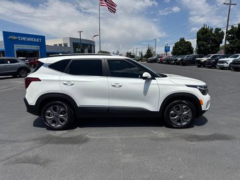Used 2024 Kia Seltos S AWD/4WD image 8