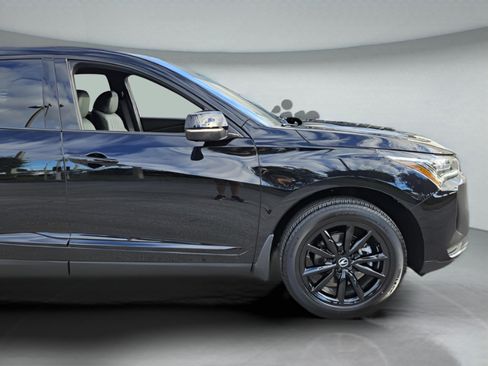 New 2025 Acura RDX SH-AWD image 37
