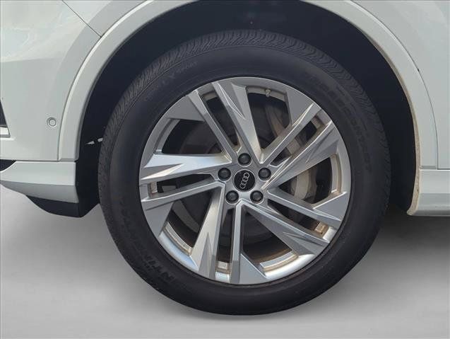 Used 2023 Audi Q7 3.0T Premium Plus AWD/4WD image 17