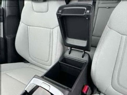 Certified 2025 Hyundai Santa Cruz SEL image 18