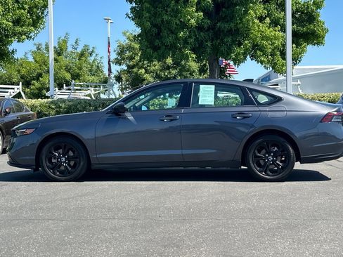 Used 2025 Honda Accord SE image 7