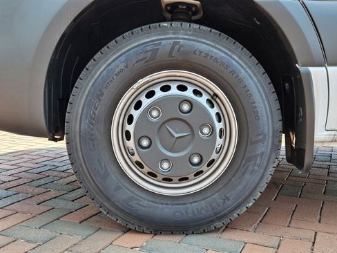 Used 2023 Mercedes-Benz Sprinter 3500 image 10