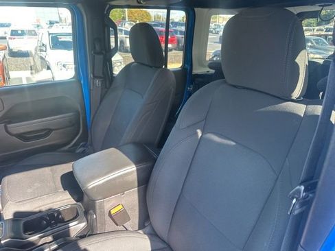 Used 2022 Jeep Wrangler Unlimited Sport image 14