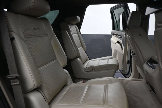 Used 2021 Cadillac Escalade Premium Luxury Platinum AWD/4WD image 24