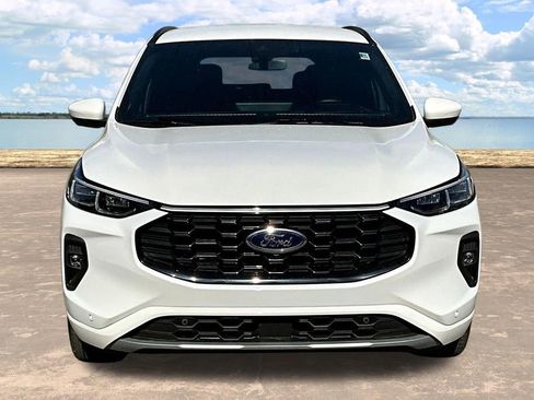 Used 2025 Ford Escape ST-Line Elite w/ Premium Technology Package image 2