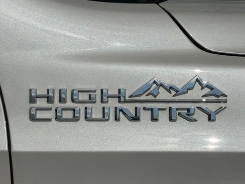 Certified 2024 Chevrolet Tahoe High Country AWD/4WD image 21