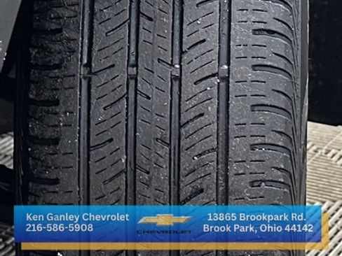 Certified 2022 Chevrolet Trax LT w/ Midnight Edition image 28