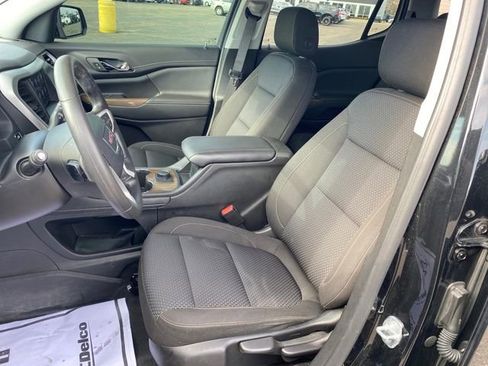 Certified 2023 GMC Acadia SLE w/ LPO, Floor Liner Package image 13