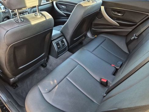 Used 2017 BMW 320i Sedan RWD image 25