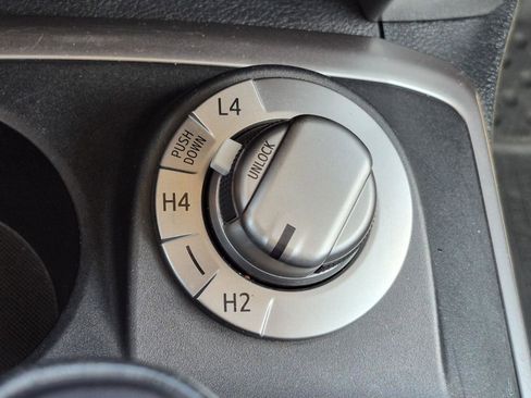 Used 2021 Toyota 4Runner SR5 AWD/4WD image 29