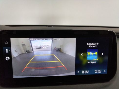 Used 2023 Hyundai Santa Fe SEL image 23