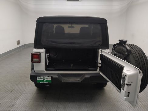 Used 2020 Jeep Wrangler Sport AWD/4WD image 29