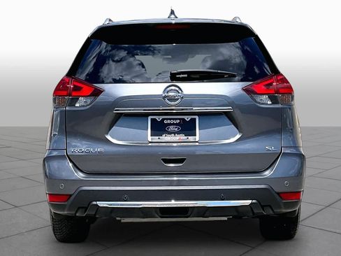 Used 2020 Nissan Rogue SV FWD image 5