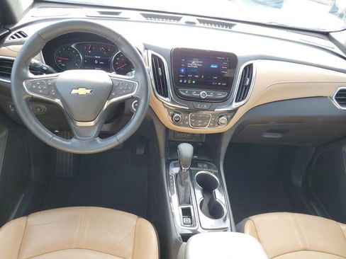 Used 2024 Chevrolet Equinox Premier image 9
