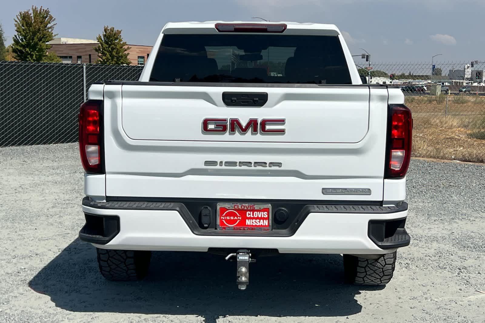 Used 2022 GMC Sierra 1500 Elevation AWD/4WD image 8