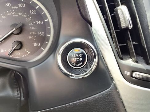 Used 2017 INFINITI Q60 w/ Premium Package image 27