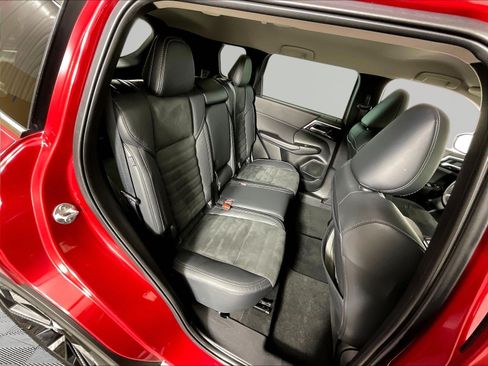 Used 2022 Mitsubishi Outlander SE FWD image 24