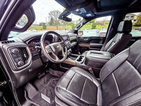 Used 2020 Chevrolet Silverado 1500 High Country image 9