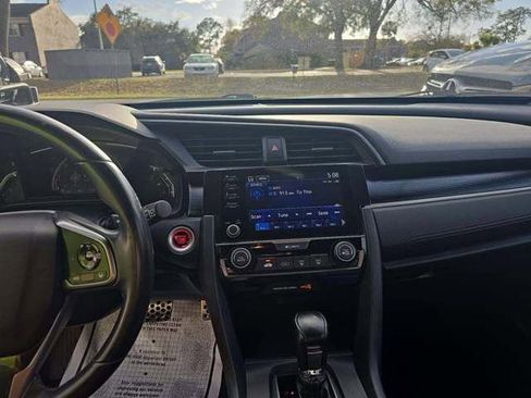 Used 2020 Honda Civic Sport image 11