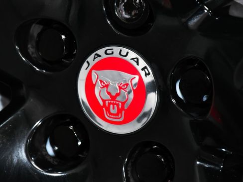 Used 2021 Jaguar F-PACE SVR image 94