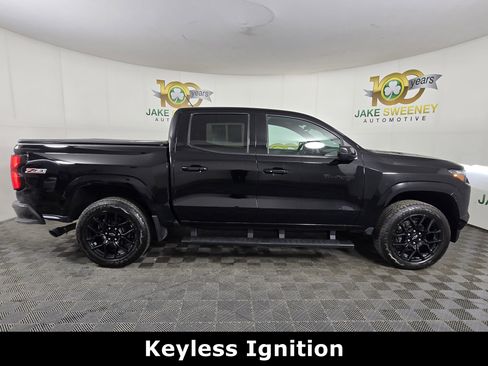 Used 2024 Chevrolet Colorado Z71 w/ LPO, Dark Essentials Package image 10