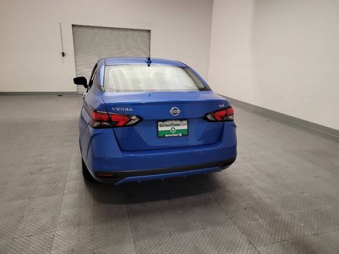 Used 2021 Nissan Versa SV FWD image 6