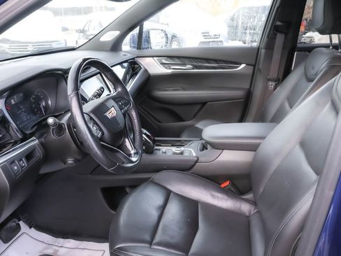 Used 2024 Cadillac XT6 Premium Luxury AWD/4WD image 17