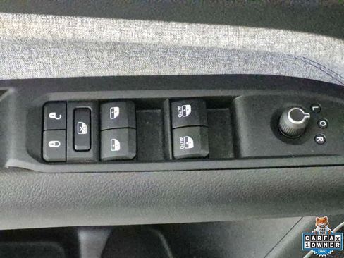 Used 2023 Jeep Compass Latitude w/ Convenience Group AWD/4WD image 14