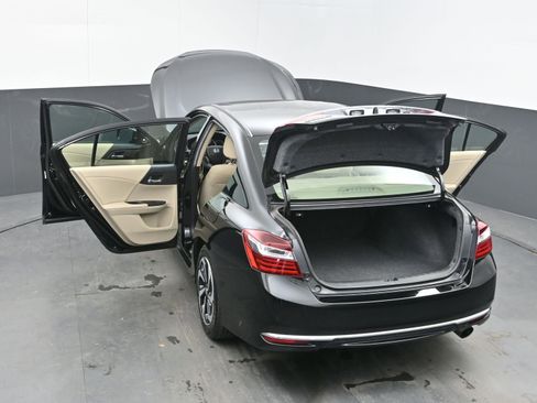 Used 2016 Honda Accord EX-L image 43