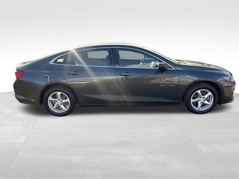 Used 2017 Chevrolet Malibu LS image 7