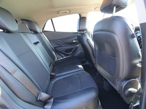 Used 2018 Buick Encore Preferred image 9